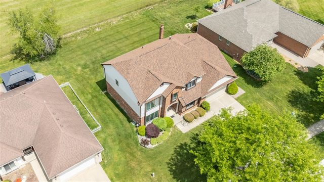 2377 Duke Drive, Troy, MI 48085