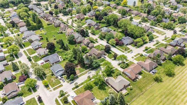 2377 Duke Drive, Troy, MI 48085
