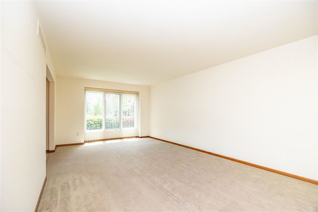 2377 Duke Drive, Troy, MI 48085