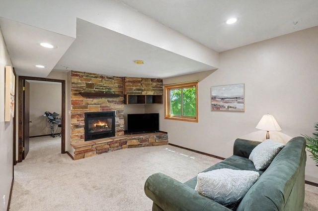 517 Upland Road NW, Saint Michael, MN 55376