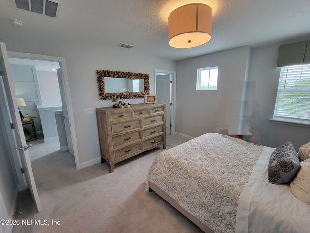 57 CLIFTON BAY Loop, St. Johns, FL 32259