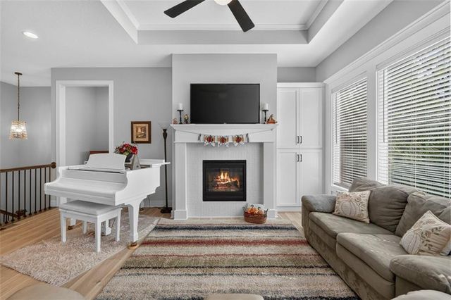 1169 SW Whitby Drive, Lee's Summit, MO 64082