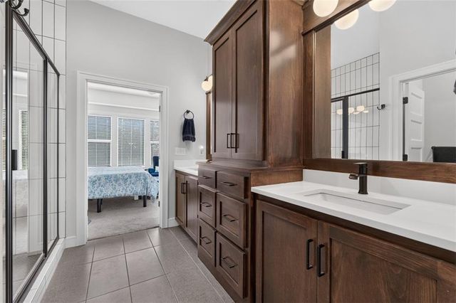 1169 SW Whitby Drive, Lee's Summit, MO 64082