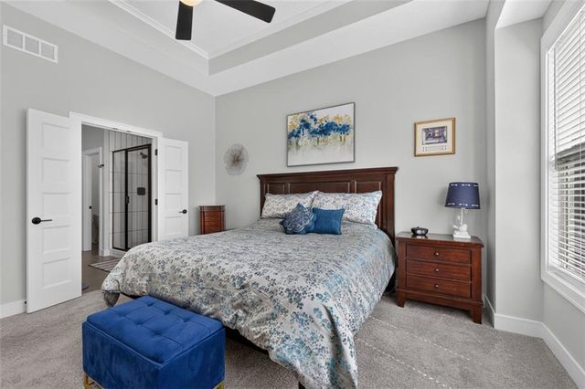 1169 SW Whitby Drive, Lee's Summit, MO 64082