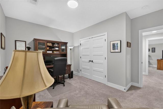 1169 SW Whitby Drive, Lee's Summit, MO 64082