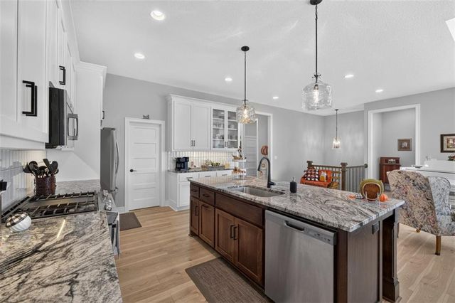 1169 SW Whitby Drive, Lee's Summit, MO 64082