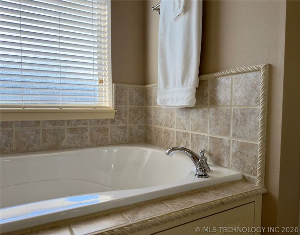 30306 E 59th Street S, Broken Arrow, OK 74014