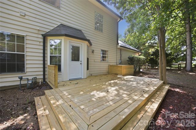8802 Tarpan Court, Charlotte, NC 28216