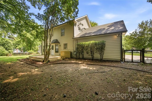 8802 Tarpan Court, Charlotte, NC 28216