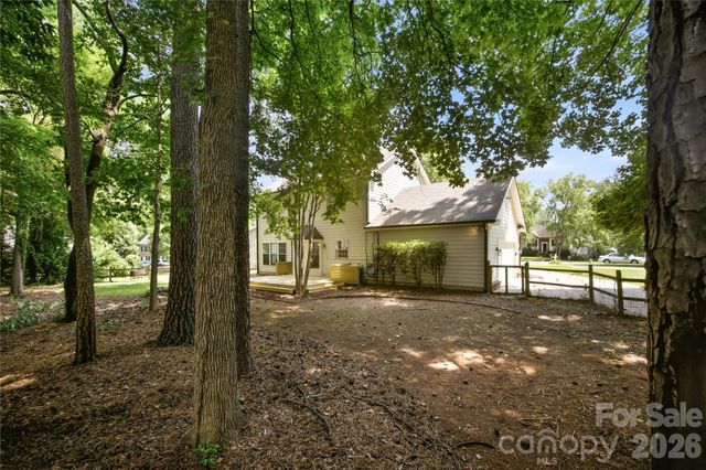 8802 Tarpan Court, Charlotte, NC 28216