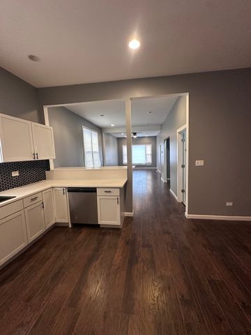 6715 S Sangamon Street, Chicago, IL 60621