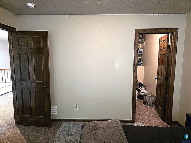 7905 S Merrit Pl Place, Sioux Falls, SD 57108