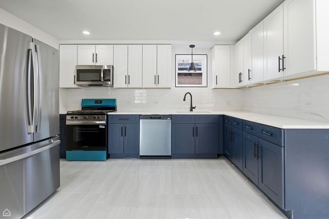 710 Greenbay Avenue, Calumet City, IL 60409