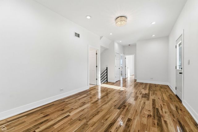 710 Greenbay Avenue, Calumet City, IL 60409