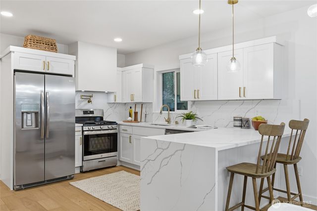 3448 14th Avenue W, Seattle, WA 98119