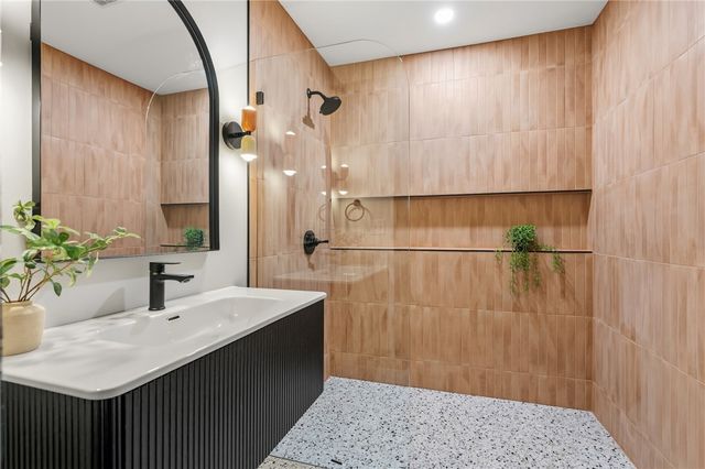 806 Perry Road, Greenville, SC 29609