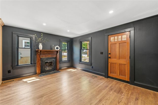 806 Perry Road, Greenville, SC 29609