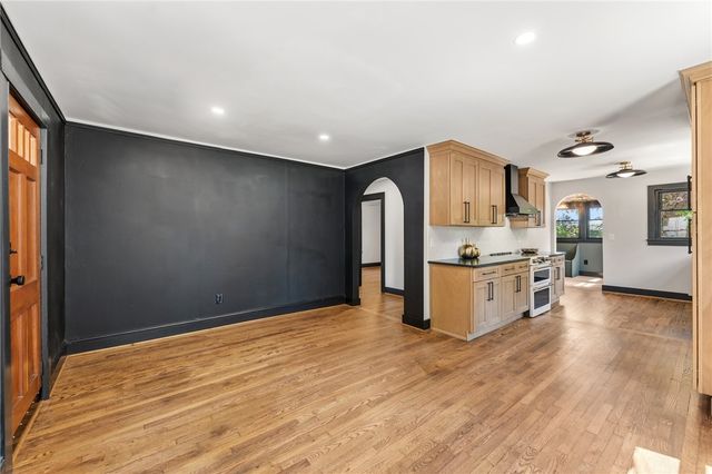 806 Perry Road, Greenville, SC 29609