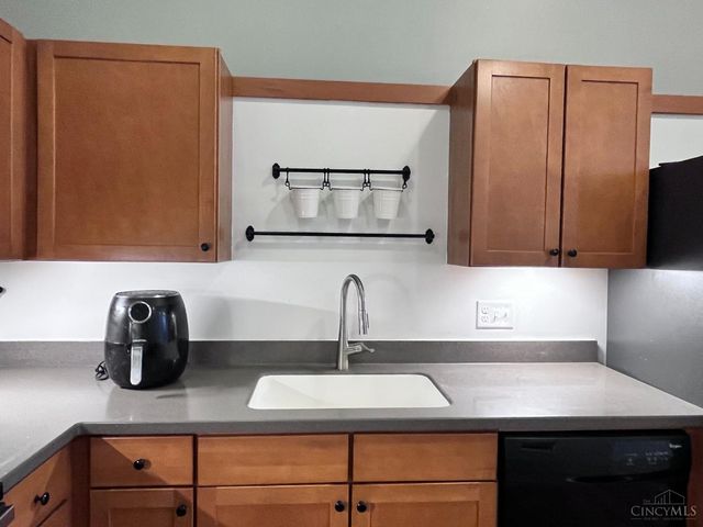 1432 Race Street, Cincinnati, OH 45202