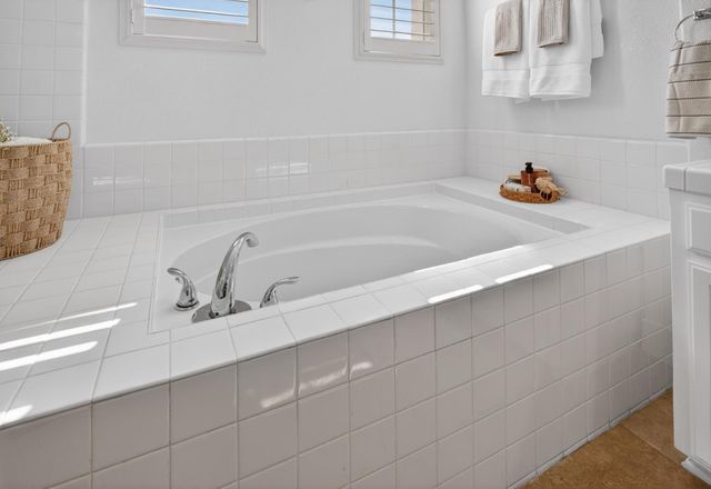 2040 Iberis Ct, Tracy, CA 95376