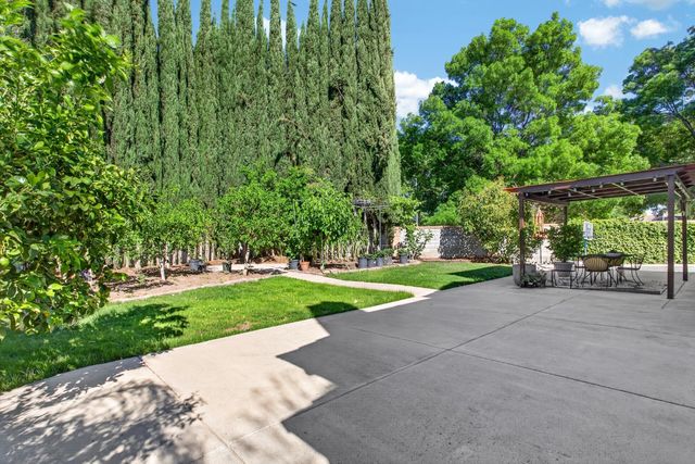 2040 Iberis Ct, Tracy, CA 95376