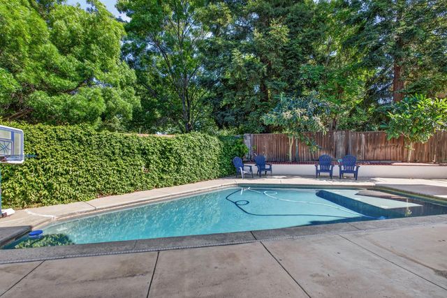 2040 Iberis Ct, Tracy, CA 95376