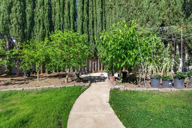 2040 Iberis Ct, Tracy, CA 95376