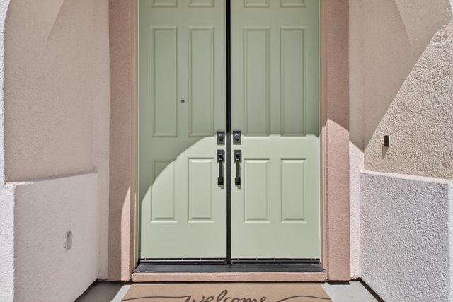 2040 Iberis Ct, Tracy, CA 95376