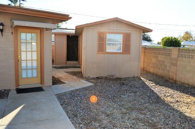 11388 N 111th Avenue, Youngtown, AZ 85363