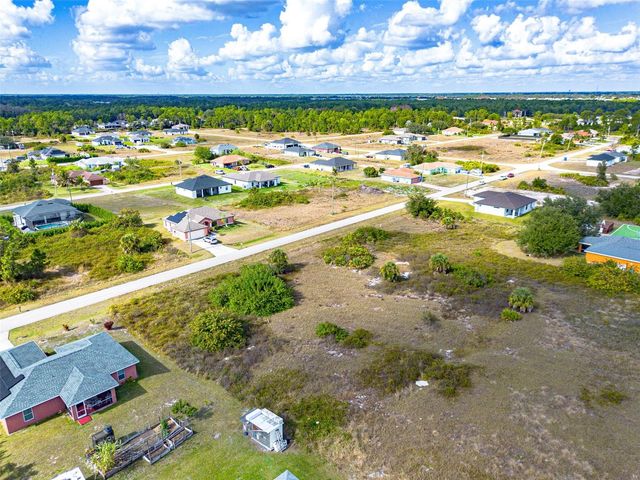 739 KNOX AVENUE S, Lehigh Acres, FL 33974