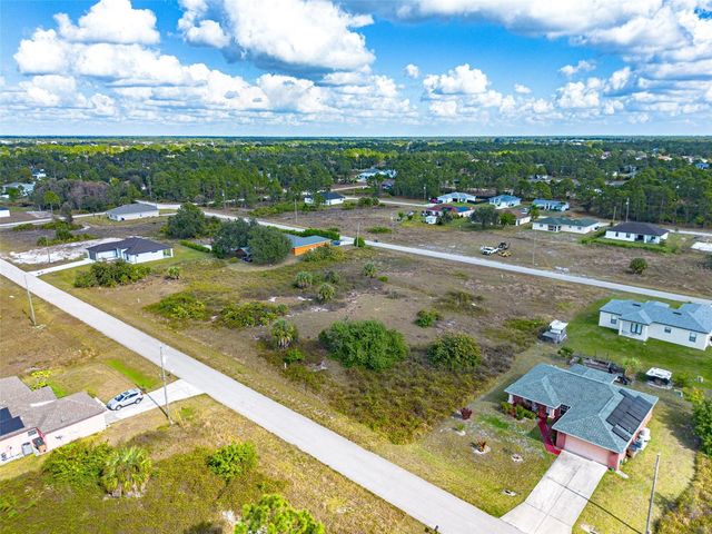 739 KNOX AVENUE S, Lehigh Acres, FL 33974