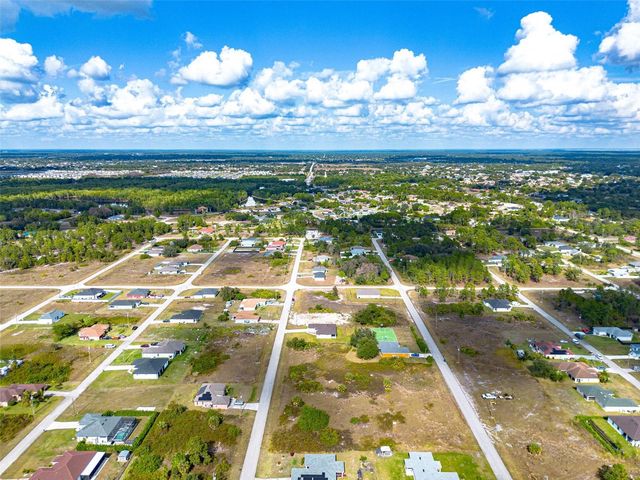 739 KNOX AVENUE S, Lehigh Acres, FL 33974
