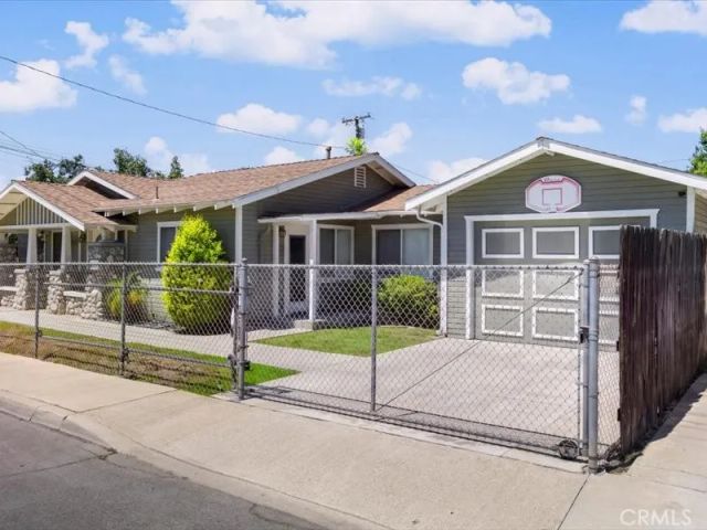 2103 2115,2117 B Street, La Verne, CA 91750