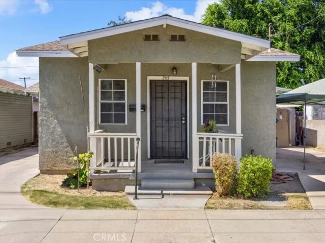 2103 2115,2117 B Street, La Verne, CA 91750