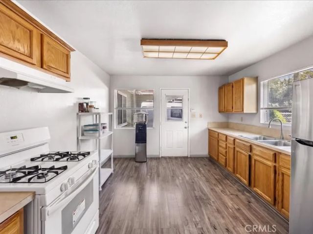 2103 2115,2117 B Street, La Verne, CA 91750