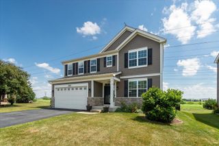 1552 Hearthstone Lane, North Aurora, IL 60542