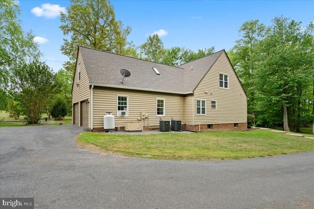 7403 BARRISTER CT, Spotsylvania, VA 22553