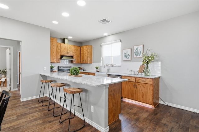 4642 Lackey, Portland, TX 78374