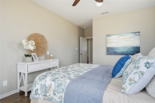 4642 Lackey, Portland, TX 78374