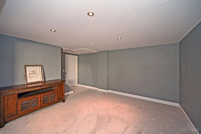 7712 Stonehill Drive, Anderson Twp, OH 45255