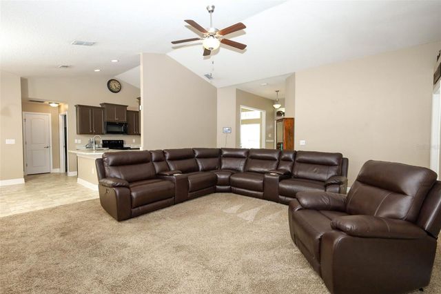 31631 BROADWATER AVENUE, Leesburg, FL 34748