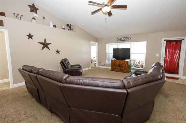 31631 BROADWATER AVENUE, Leesburg, FL 34748