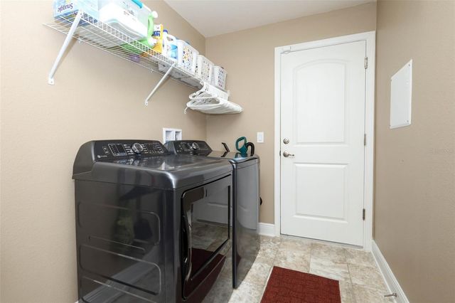 31631 BROADWATER AVENUE, Leesburg, FL 34748