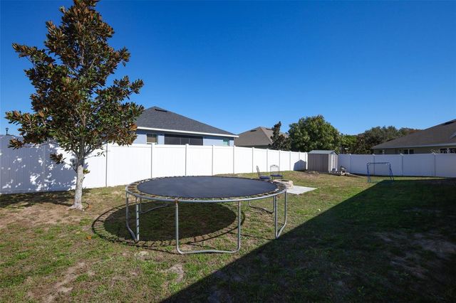 31631 BROADWATER AVENUE, Leesburg, FL 34748