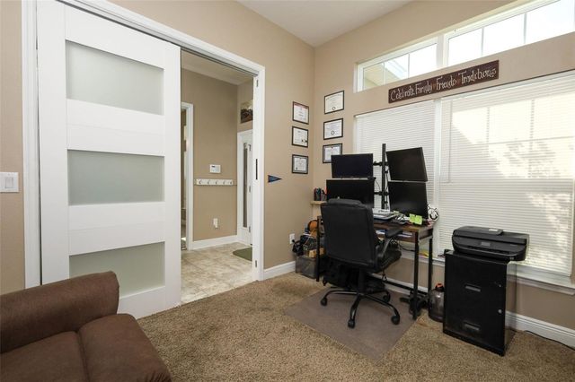 31631 BROADWATER AVENUE, Leesburg, FL 34748