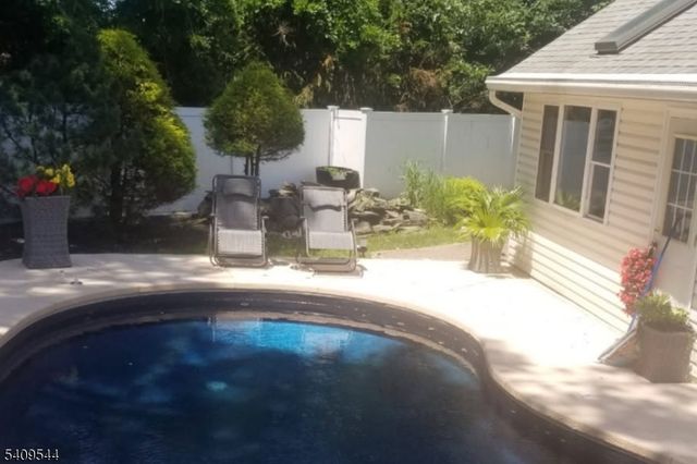 246 Springfield Ave, Rutherford Boro, NJ 07070