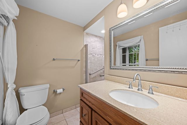 321 Ambleside Drive, Roselle, IL 60172