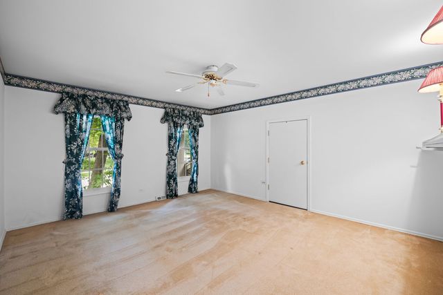 321 Ambleside Drive, Roselle, IL 60172