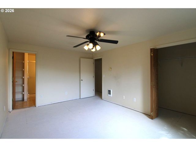 1815 Se 168TH Ave, Vancouver, WA 98683