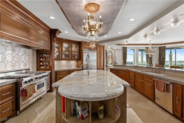 9101 Alta Drive 202, Las Vegas, NV 89145